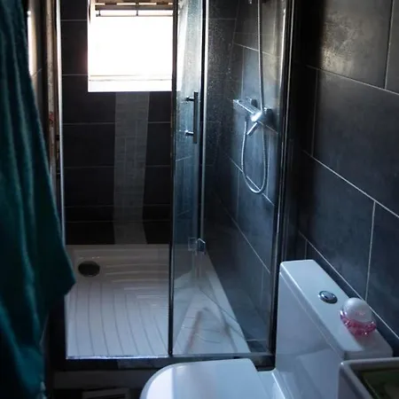Charming Cosy Apt With Balcony Near Bel Air Parigi